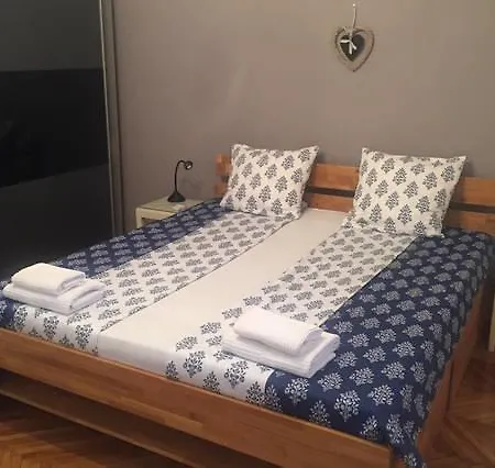 Excellent City In Antic Pula