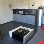 Excellent City In Antic Apartament *