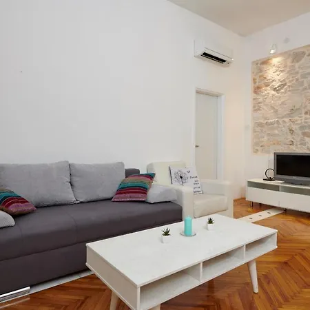 Excellent City In Antic