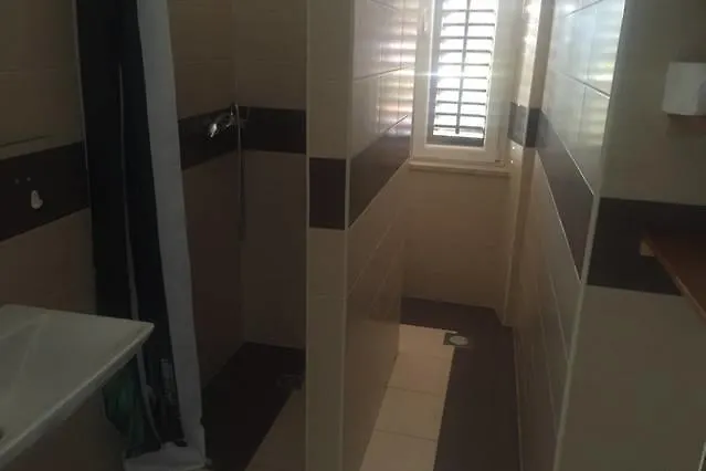 Excellent City In Antic * Póla